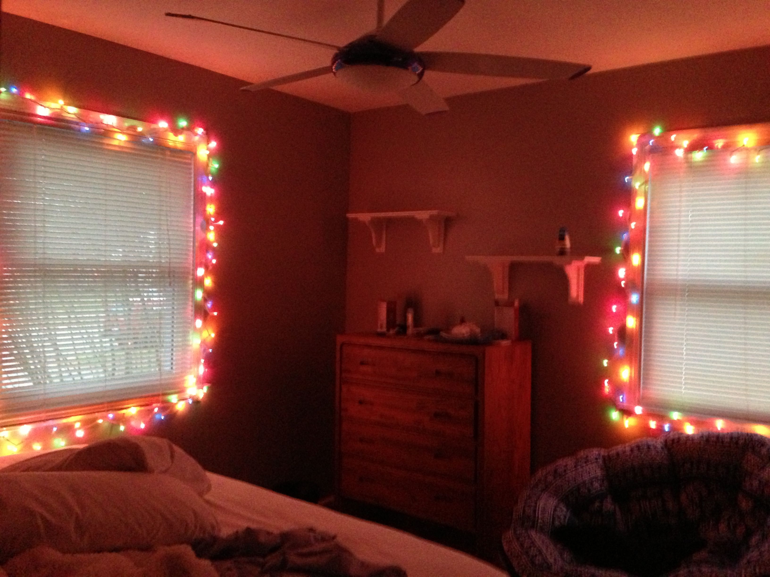 Featured image of post Colorful Christmas Lights In Bedroom