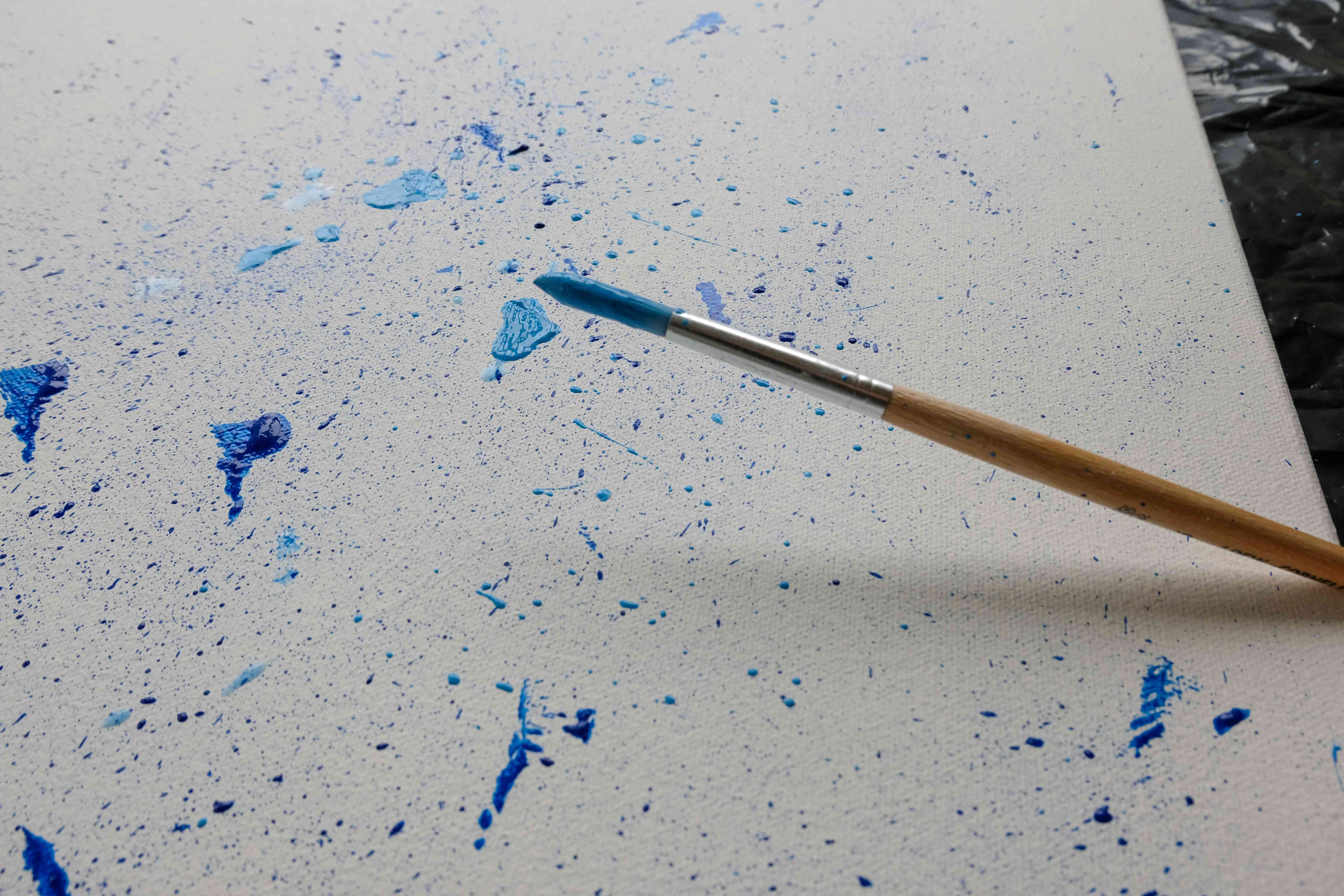 Featured image of post How To Splatter Paint Without A Brush