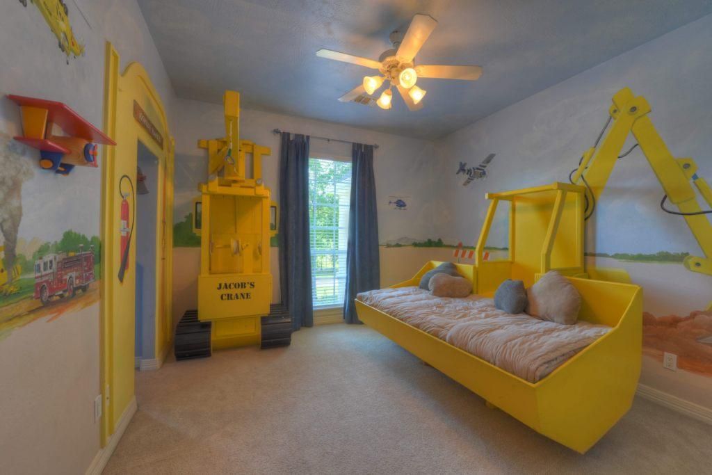 Featured image of post Toddler Boy Room Ideas Construction